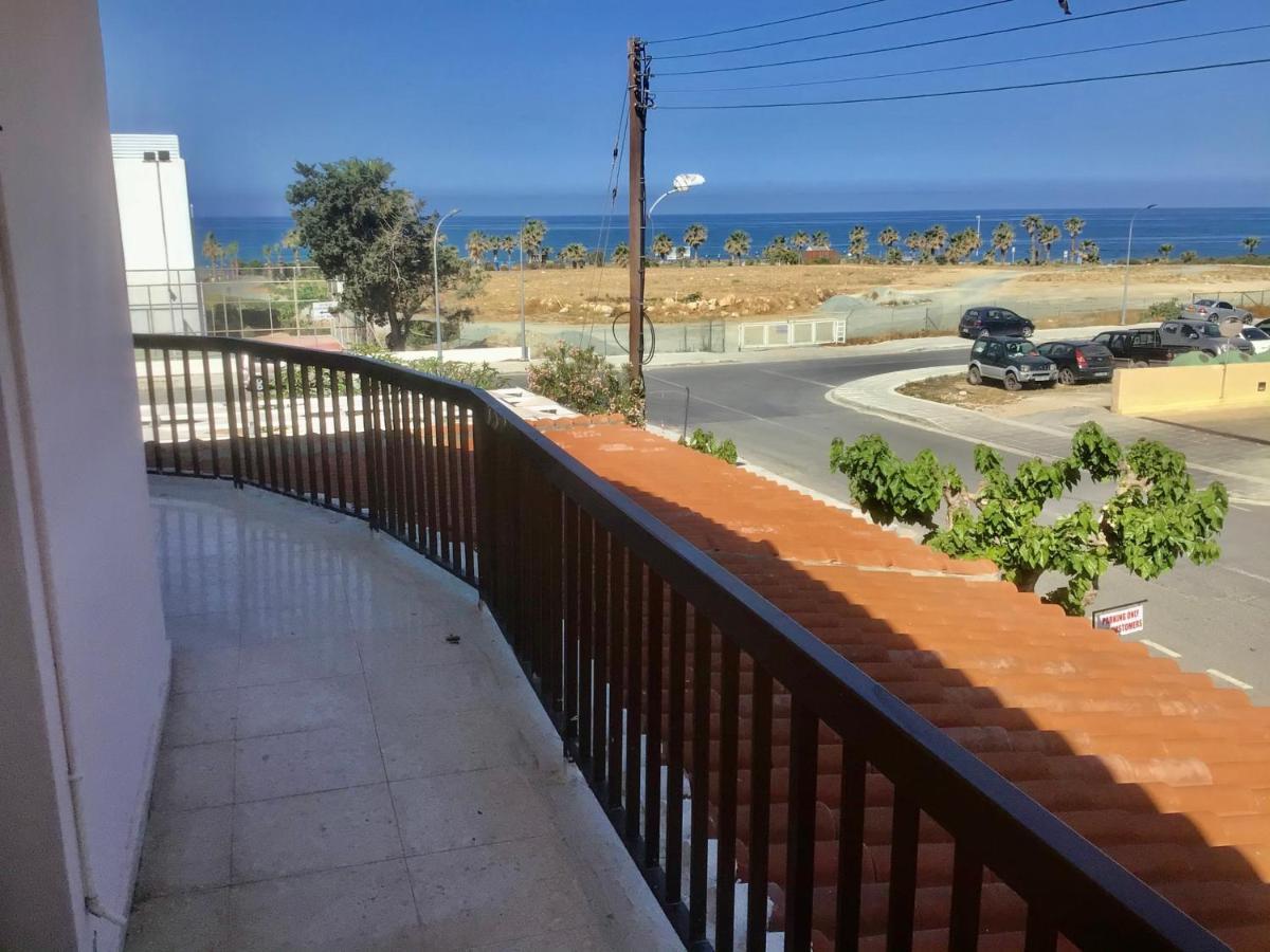 King Philips Paphos Exterior foto