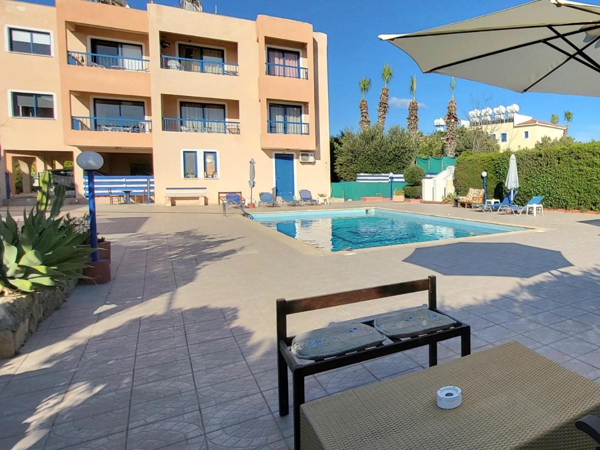 King Philips Paphos Exterior foto