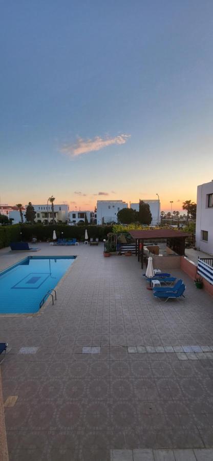 King Philips Paphos Exterior foto